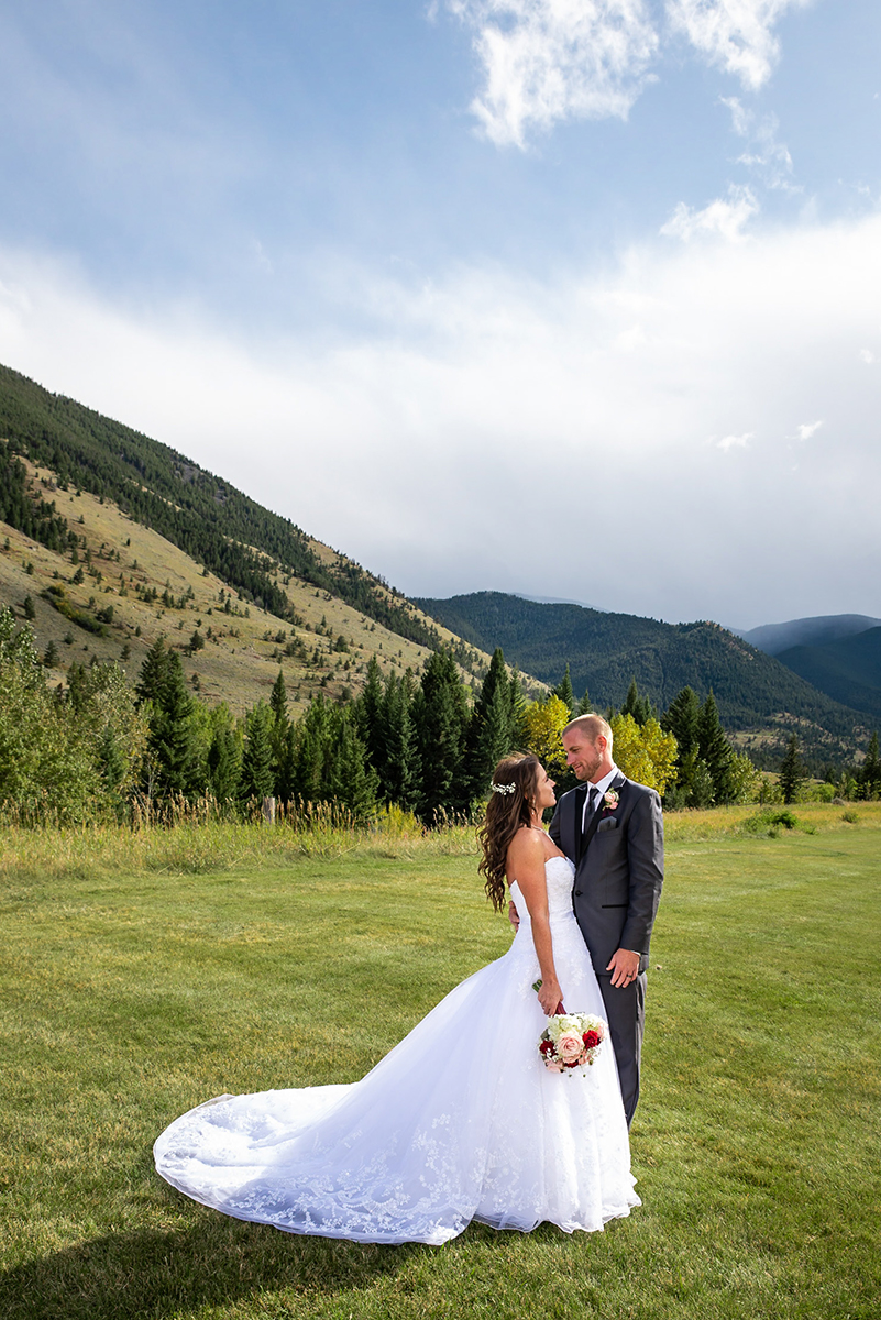 iconic beautiful landscape montana wedding photography outdoors